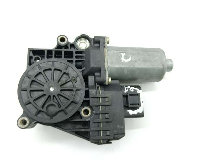 Audi A6 allroad (2000 - 2006)  0130821774 электродвигатель переднего стеклоподъемника