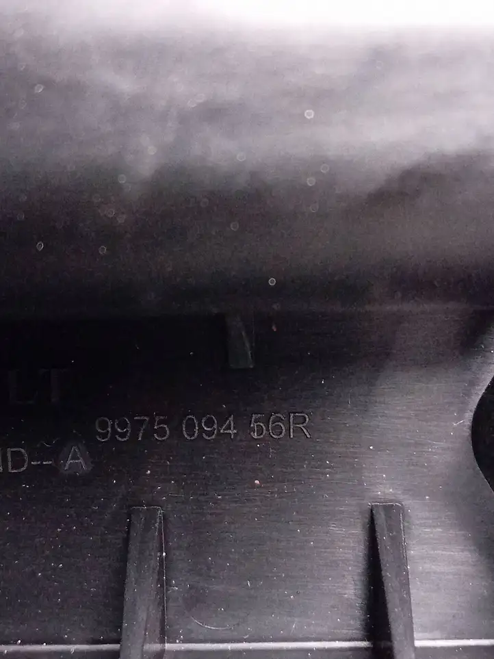 Renault Clio V (2019 - ) 997509456R Кронштейн запасного колеса — фото 4