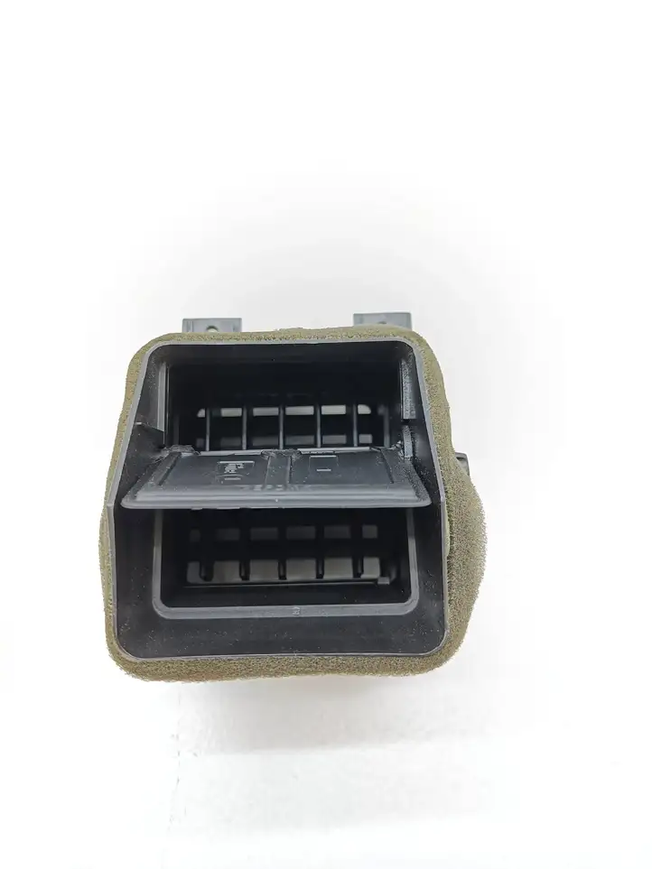 Opel Vectra C (2002 - 2005) 9177169 Боковой воздушный дефлектор — фото 7