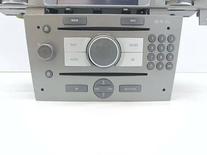Opel Vectra C (2002 - 2005) 13188477 Магнитола / мультимедийная система — фото 11