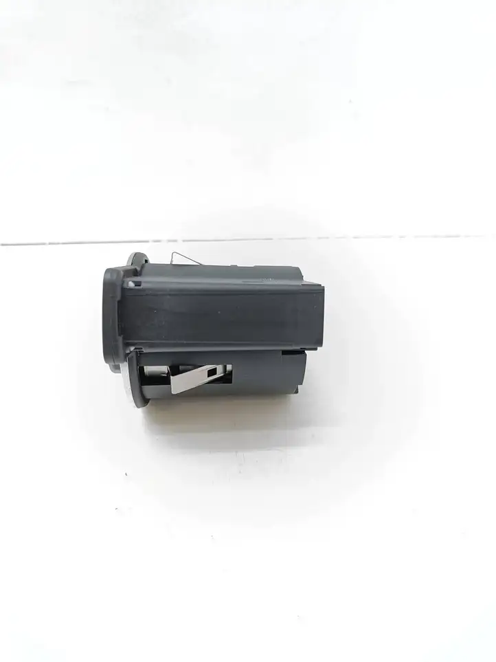 Mercedes-Benz C W204 (2007 - 2014) A2045452204 Включатель фонарей — фото 4