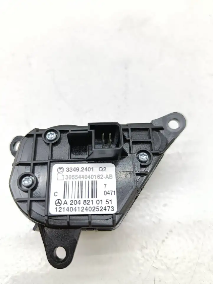 Mercedes-Benz C W204 (2007 - 2014) A2048210151 Кнопки на рулевом колесе — фото 8
