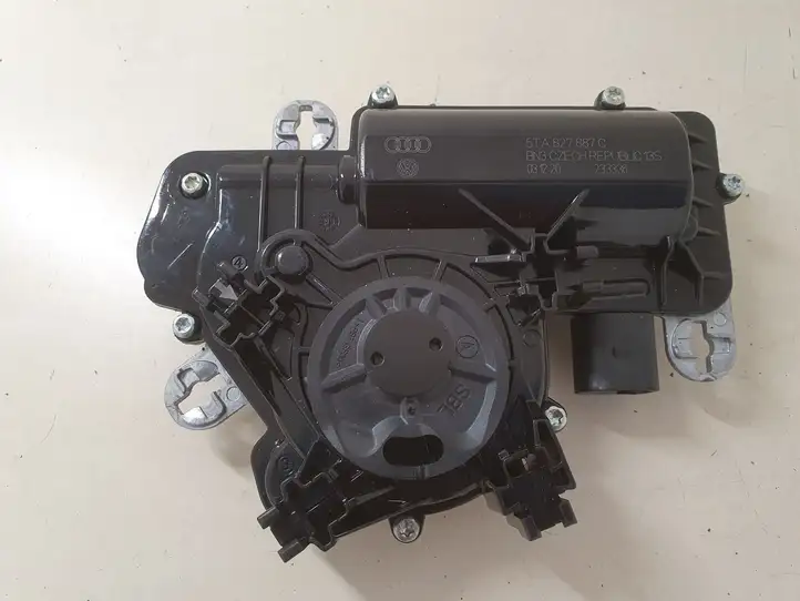 Audi Q2 - (2021 - ) 5TA827887C Доводчик крышки багажника — фото 1