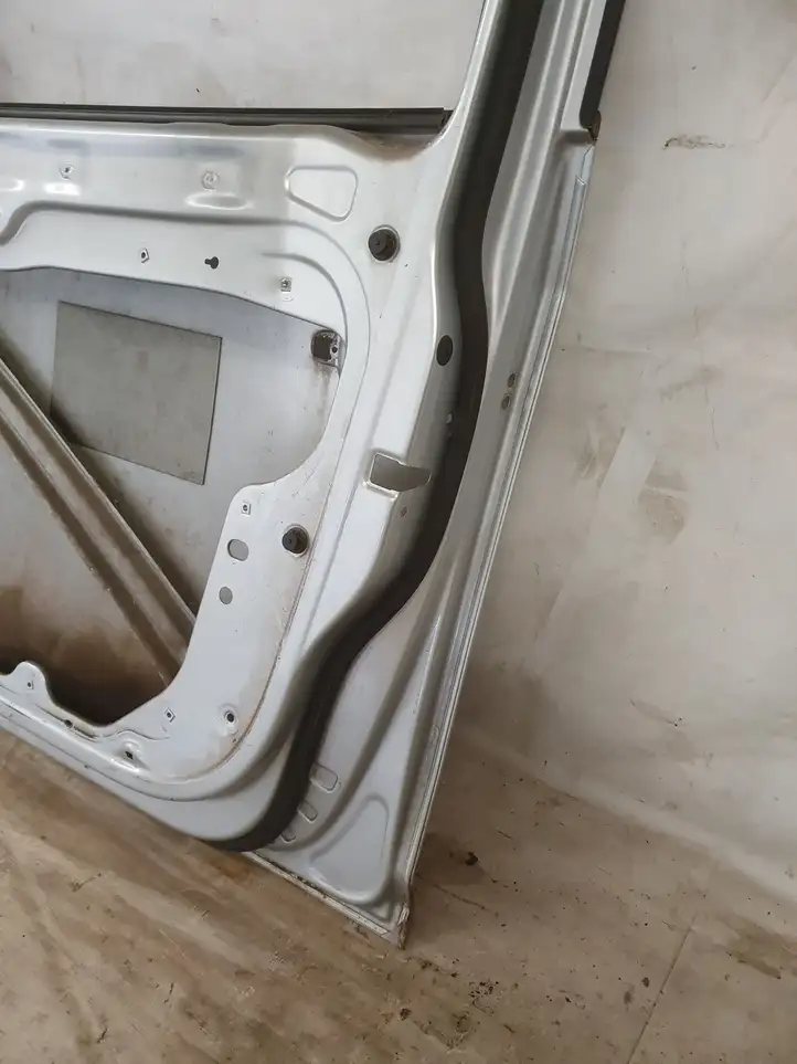 Volkswagen Touran I (2003 - 2010) Дверь — фото 8