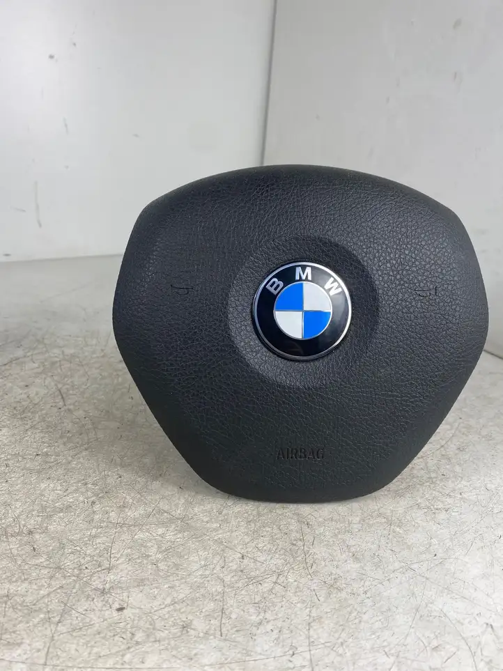 BMW 3 F30 F35 F31 (2012 - 2018) 6857306 Подушка безопасности руля — фото 1
