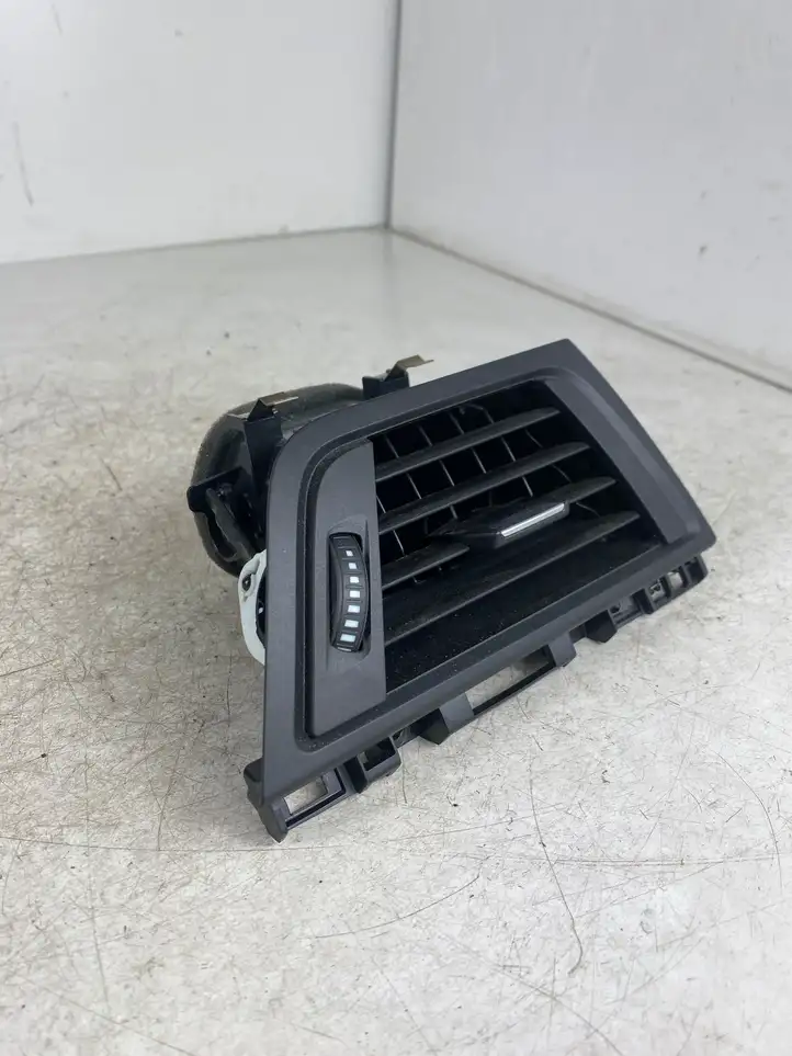 BMW 3 F30 F35 F31 (2012 - 2018) 9253217 Боковой воздушный дефлектор — фото 2