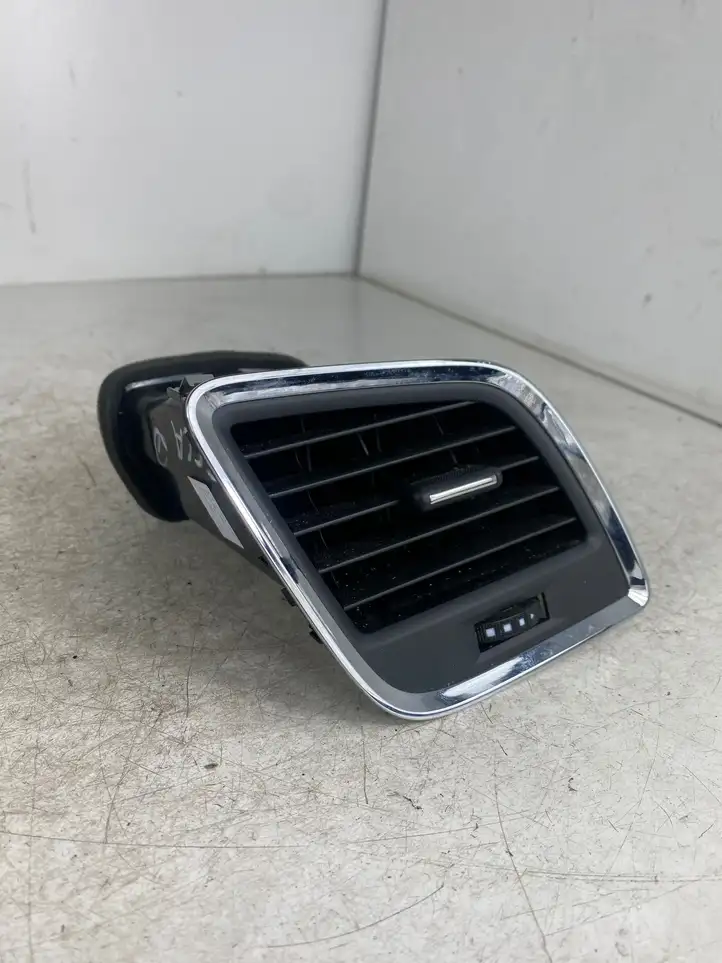Seat Ateca (2016 - ) 576820902A Боковой воздушный дефлектор — фото 2