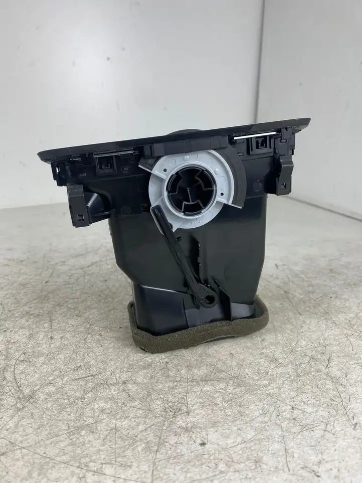 Volkswagen Golf VII (2013 - 2019) 5G1819248B Боковой воздушный дефлектор — фото 4