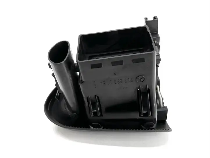 Mercedes-Benz C W203 (2000 - 2007) 2038300154 Боковой воздушный дефлектор — фото 9