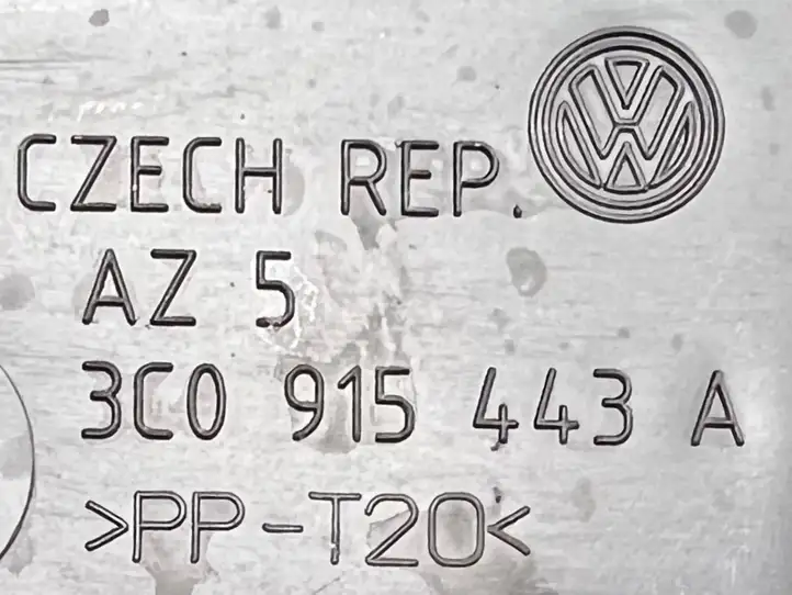 Volkswagen PASSAT B6 (2005 - 2010) 3C0915336A Ящик аккумулятора — фото 12