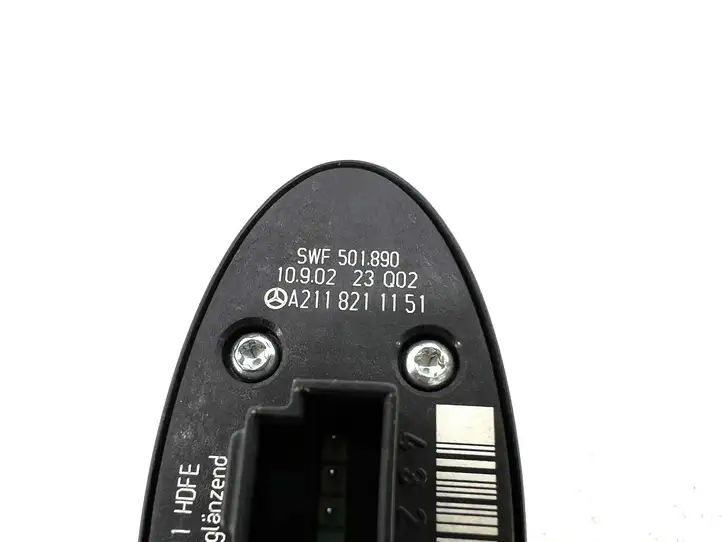 Mercedes-Benz E W211 (2002 - 2009) A2118211151 Кнопка закрытия крышки багажника — фото 4