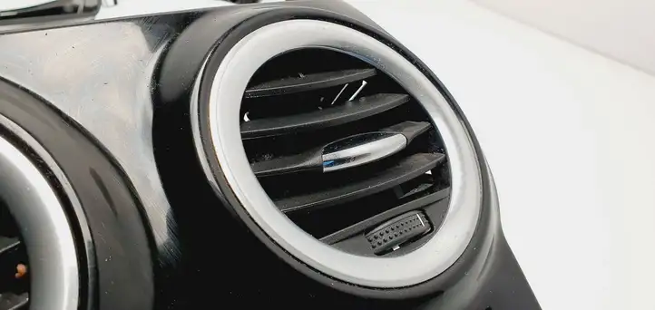 Opel Corsa D (2010 - 2014) 460029937 Центральный воздушный дефлектор — фото 3