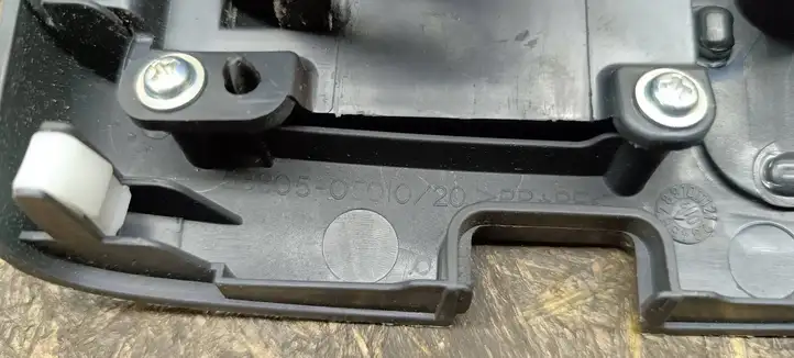 Toyota Avensis T250 (2006 - 2009) 5880505010 Прочие детали салона — фото 4