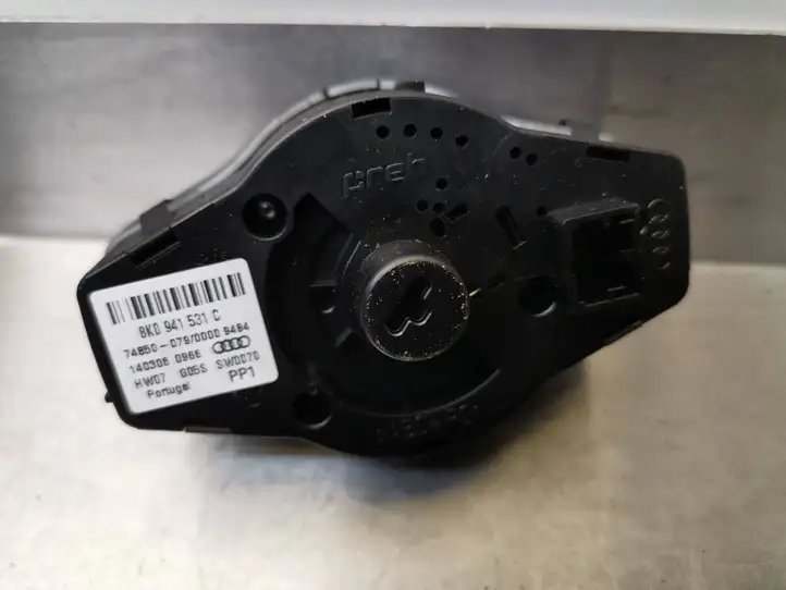 Audi A4 S4 B8 8K (2007 - 2011) 8K0941531C Включатель фонарей — фото 2