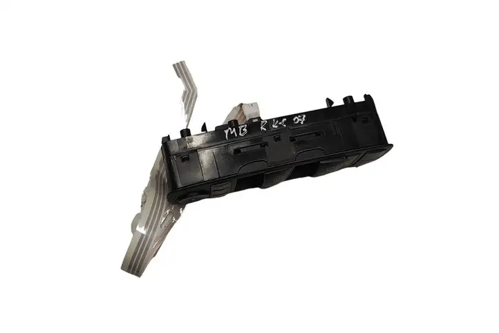 Mercedes-Benz R W251 (2005 - 2013) A2518300390 Блок кнопок стеклоподъемников — фото 4