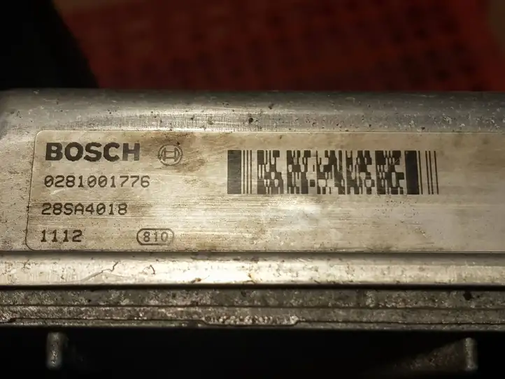 Volvo S80 (1998 - 2004) 0281001776 Блок управления двигателем (ЭБУ) — фото 3