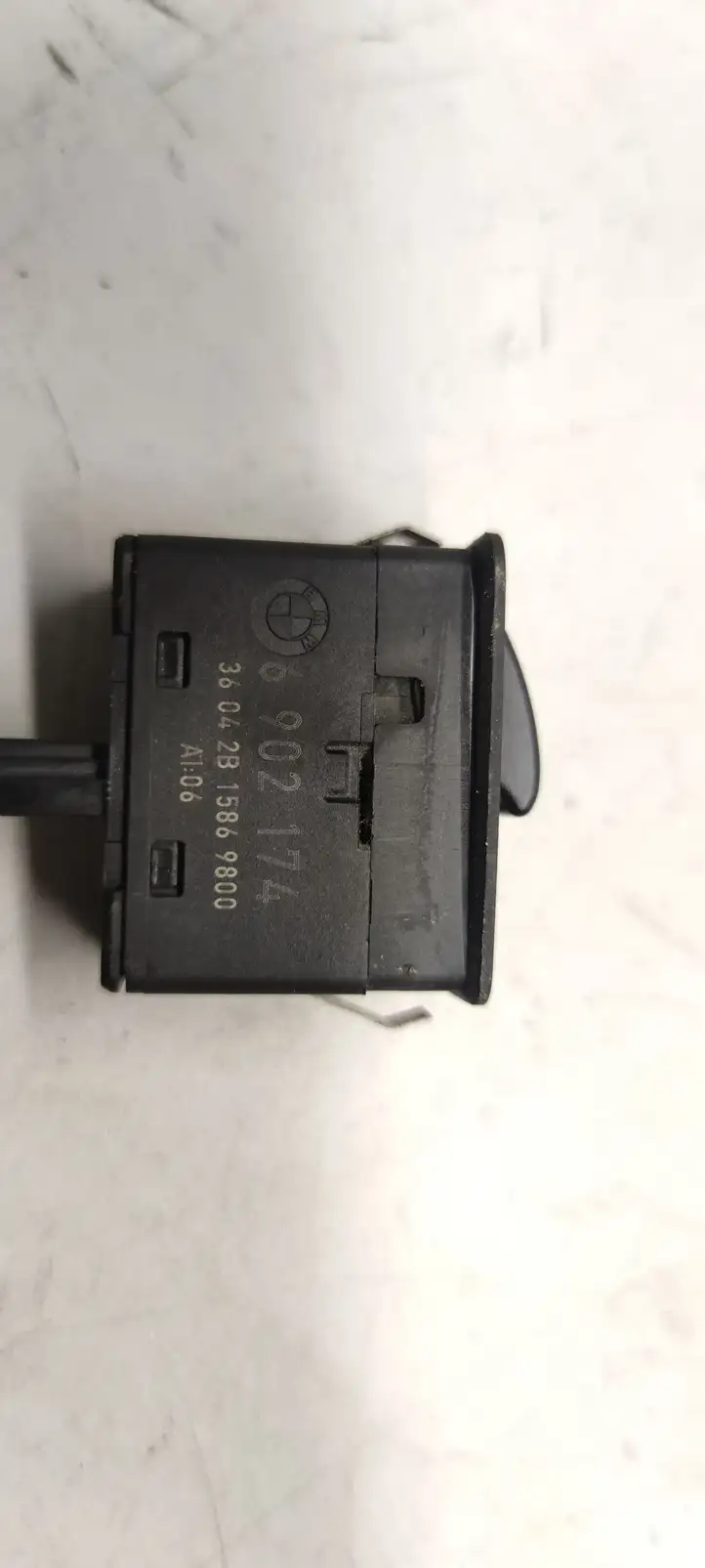 BMW 3 E46 (1998 - 2005) 6902174 Кнопка стеклоподъемников — фото 4