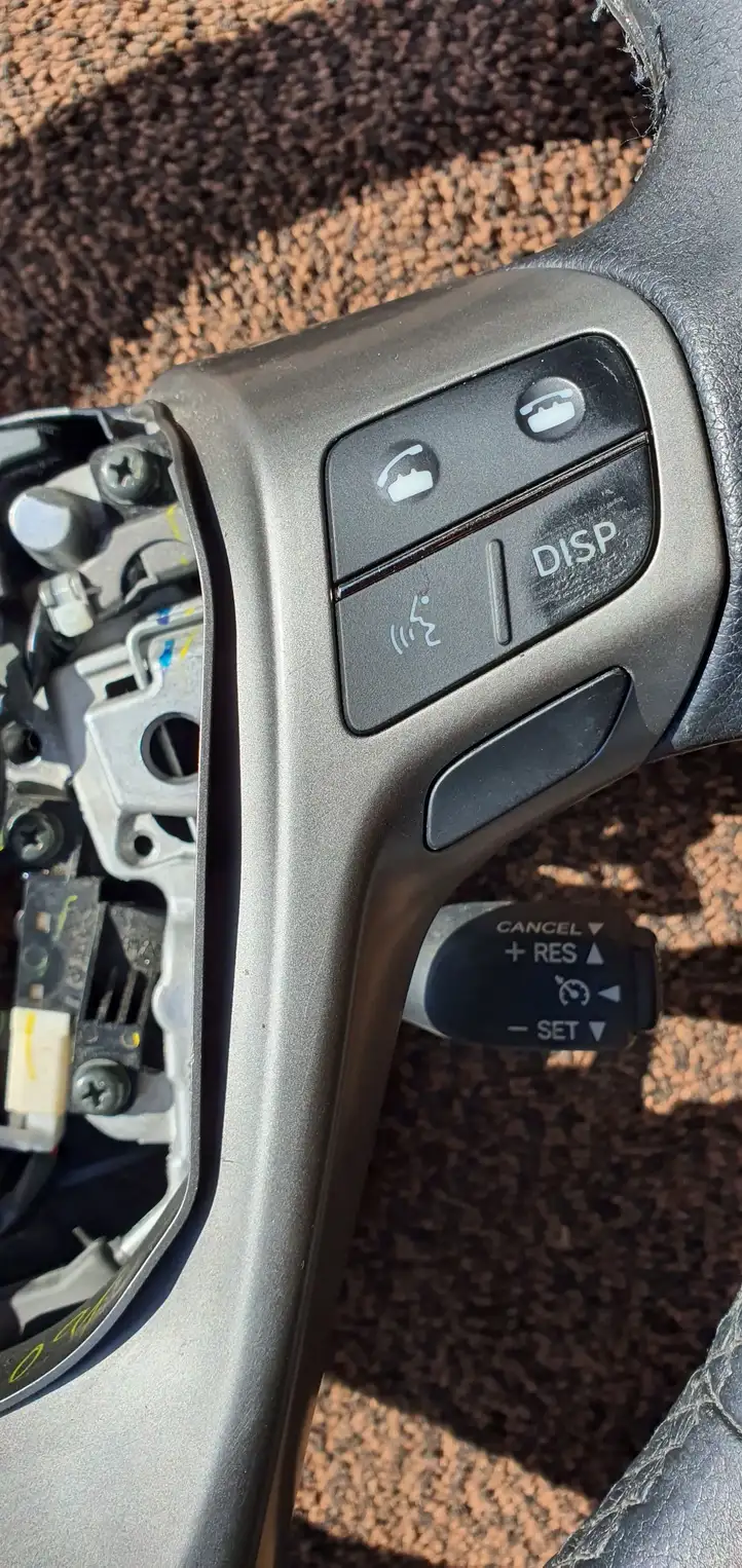 Toyota Avensis T270 (2009 - 2012) Руль — фото 3