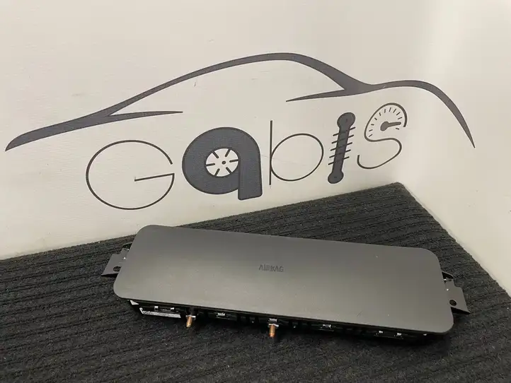 BMW 3 G20 G21 (2019 - ) 6804045 Коленная подушка безопасности — фото 1