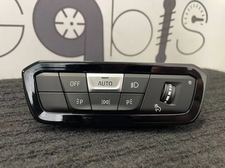 BMW 3 G20 G21 (2019 - ) 9461139 Включатель фонарей — фото 2