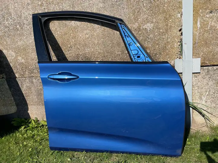 BMW 2 F46 (2015 - ) Дверь — фото 1