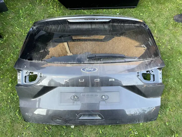Ford Kuga III (2020 - ) Крышка багажника — фото 1