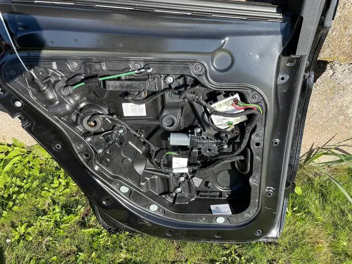 Mercedes-Benz GLC X253/C253 (2015 - ) Задняя дверь — фото 13