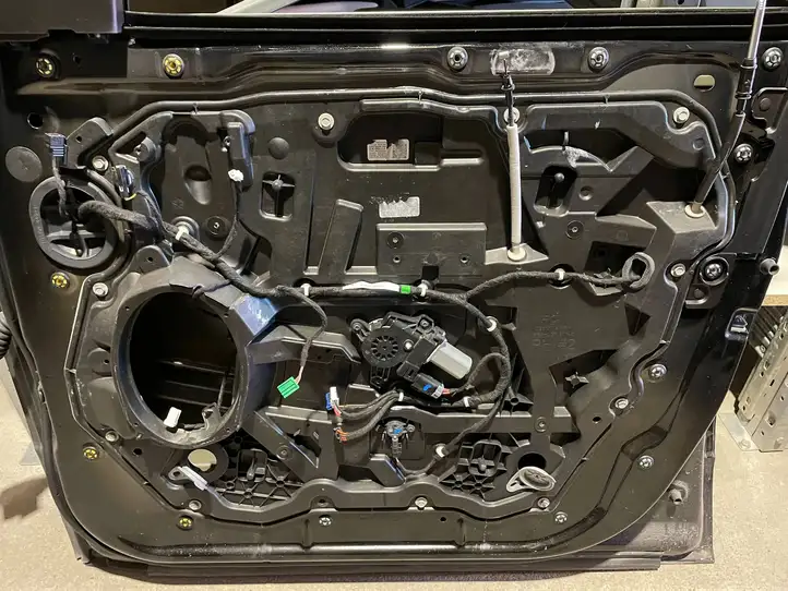 Dodge Ram (2018 - ) Дверь — фото 13