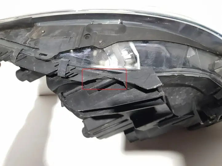 Mercedes-Benz B-class W246 (2011 - 2014) A24568200261 Передняя фара — фото 3