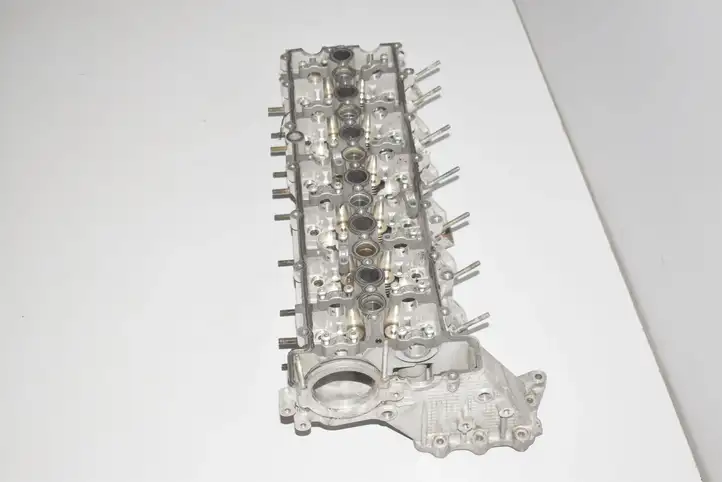 BMW 5 E60 E61 (2004 - 2010) Головка блока цилиндров — фото 6