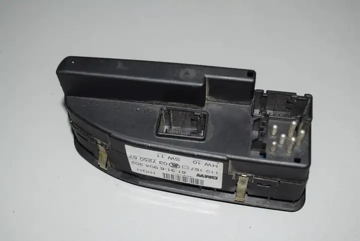 BMW 5 E39 (1996 - 2003) 6904302 Кнопка стеклоподъемников — фото 3