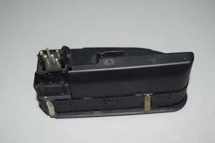 BMW 5 E39 (1996 - 2003) 6904302 Кнопка стеклоподъемников — фото 4