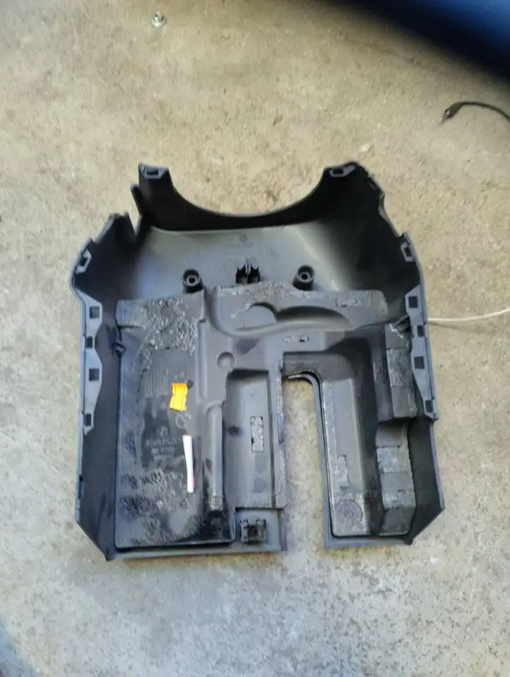 Renault Clio IV (2012 - 2019) 484724749r Обшивка рулевой колонки — фото 1