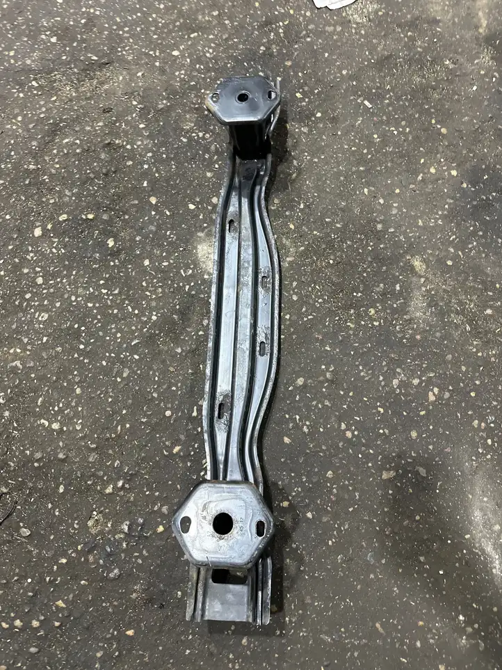 BMW 3 F30 F35 F31 (2012 - 2018) 7256927 Усилитель заднего бампера — фото 3