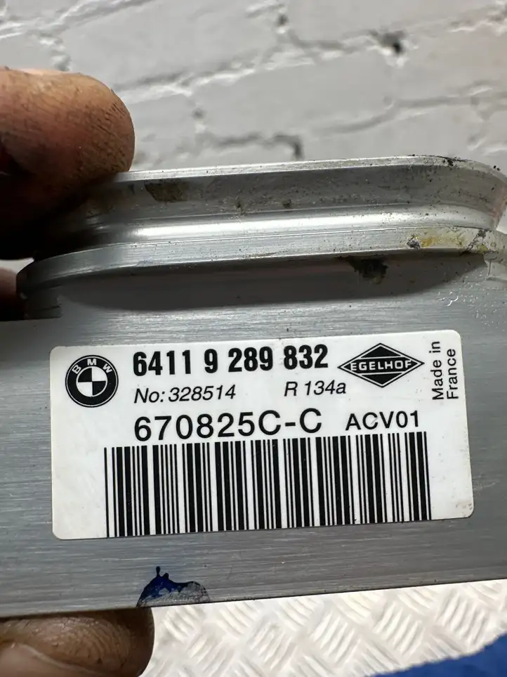 BMW 3 F30 F35 F31 (2012 - 2018) 64119289832 Расширительный клапан кондиционера — фото 3