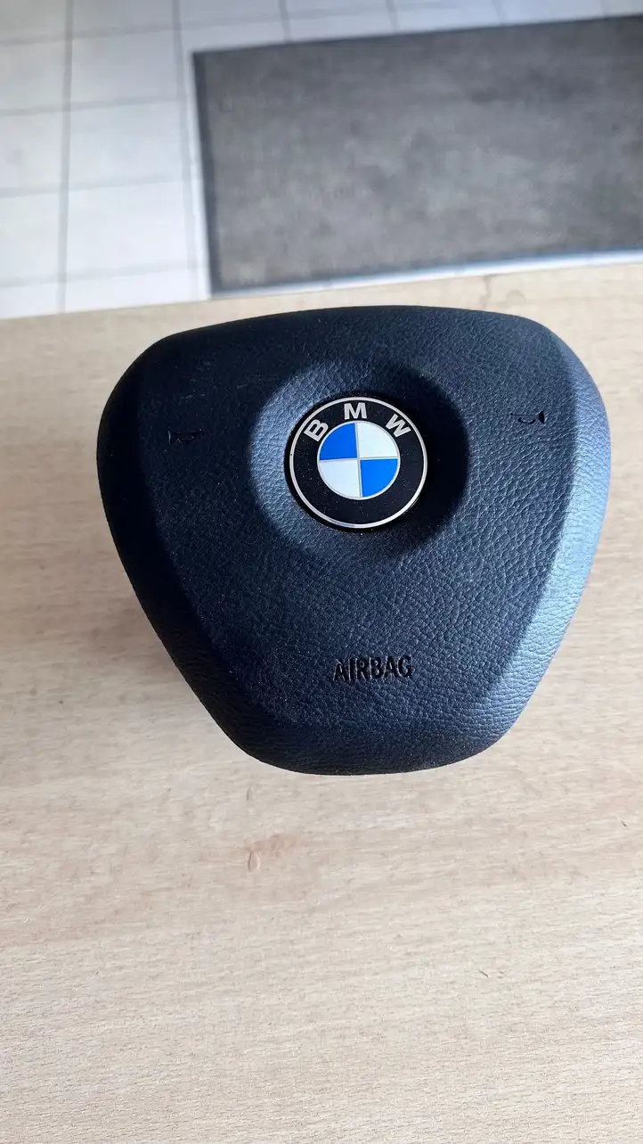 BMW X5 F15 (2013 - 2017) Подушка безопасности руля — фото 1