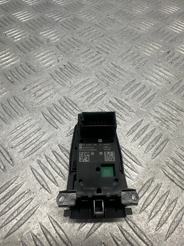 BMW X5 F15 (2013 - 2017) 9387356 Кнопка ручного тормоза — фото 2