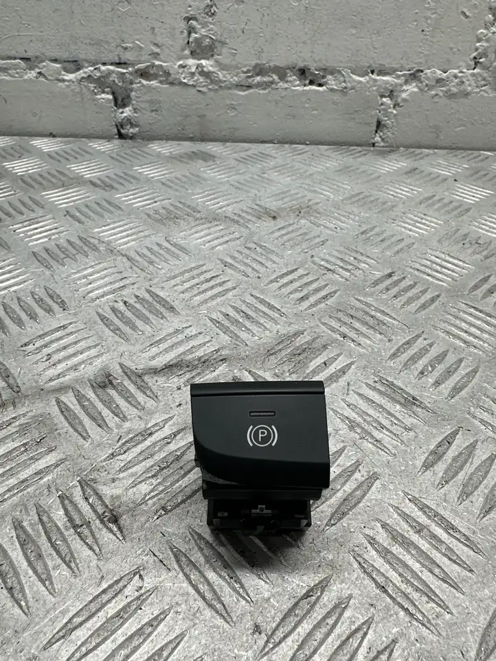 Audi A3/S3 8V (2012 - 2016) 8V1927225 Кнопка ручного тормоза — фото 1