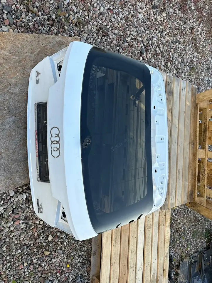 Audi A3/S3 8V (2012 - 2016) Крышка багажника — фото 2