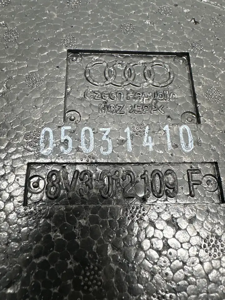 Audi A3/S3 8V (2012 - 2016) 8V3012109F Прочая отделка багажника — фото 3