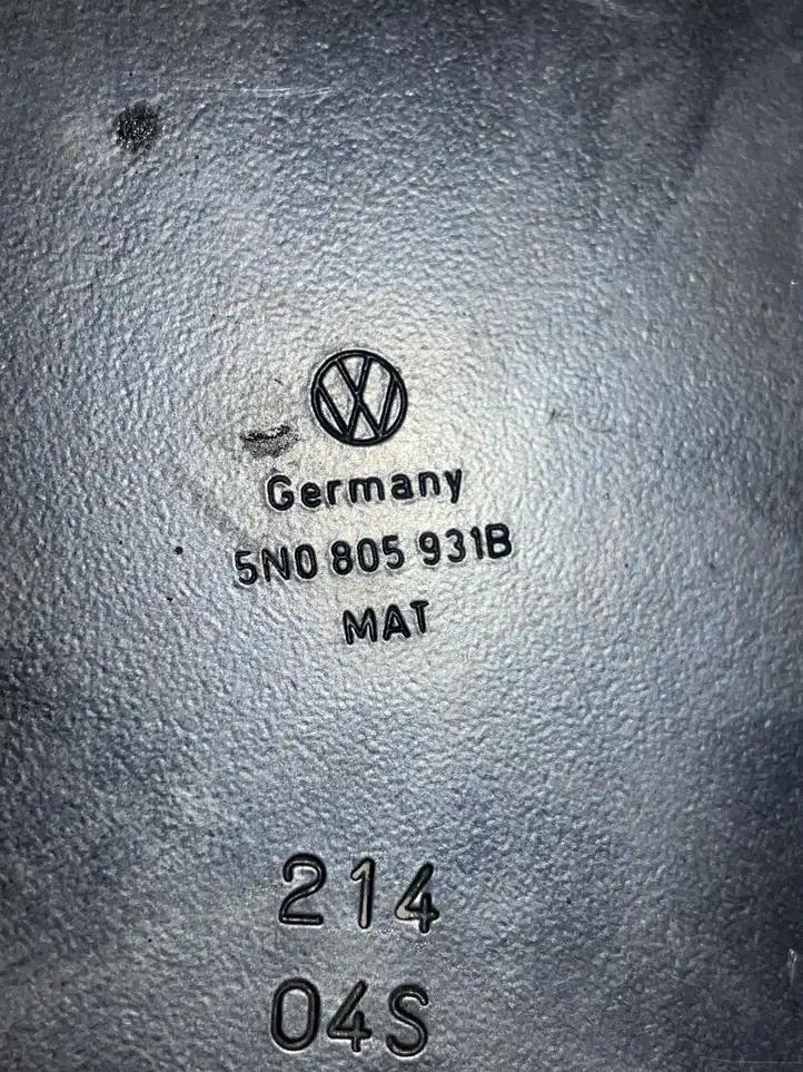 Volkswagen Tiguan (2011 - 2016) 5N0805931B Кронштейн панели радиатора — фото 4