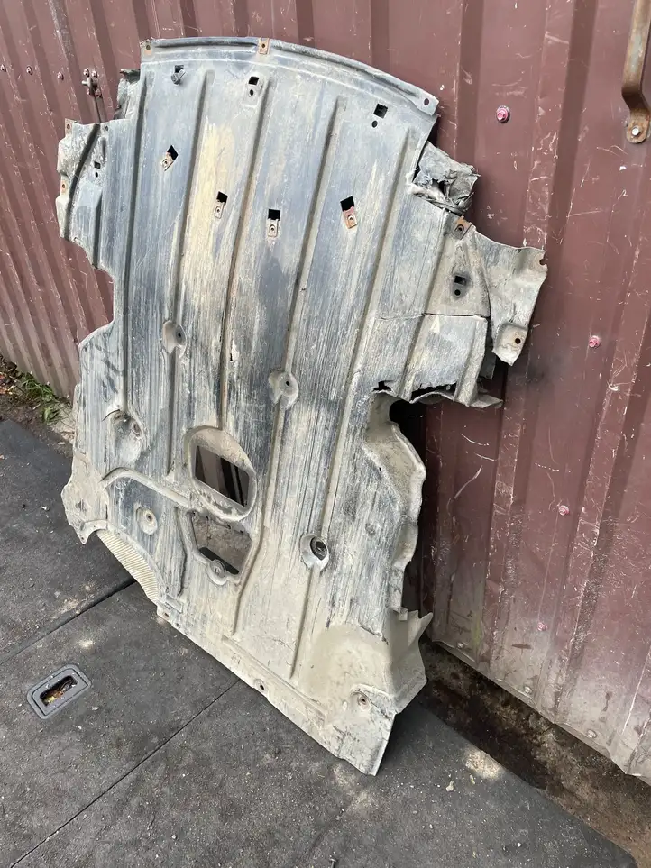 BMW 3 E90 E91 (2005 - 2012) Защита двигателя — фото 5