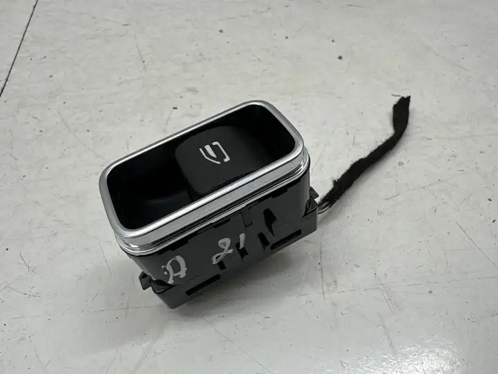 Mercedes-Benz A W177 (2018 - ) A1679050201 Блок кнопок стеклоподъемников — фото 1