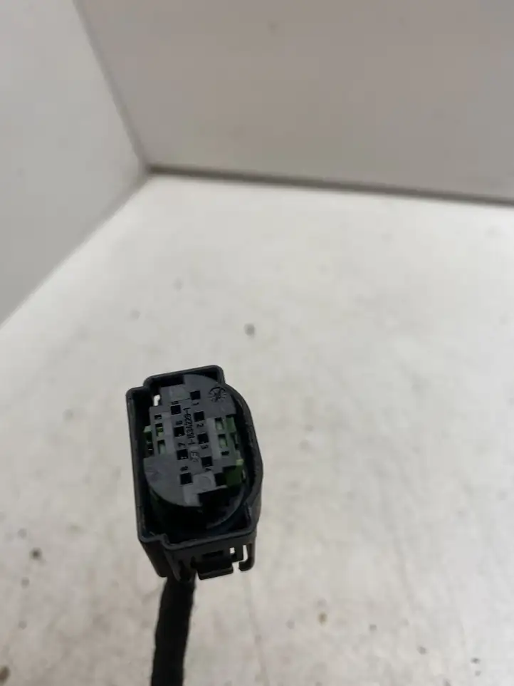 Volkswagen Touran III (2016 - ) 4F0972708 Прочая электропроводка — фото 2