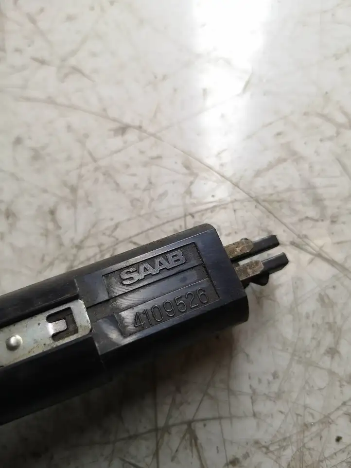 Saab 9-5 (2006 - 2010) 4109526 Включатель аварийных фонарей — фото 3