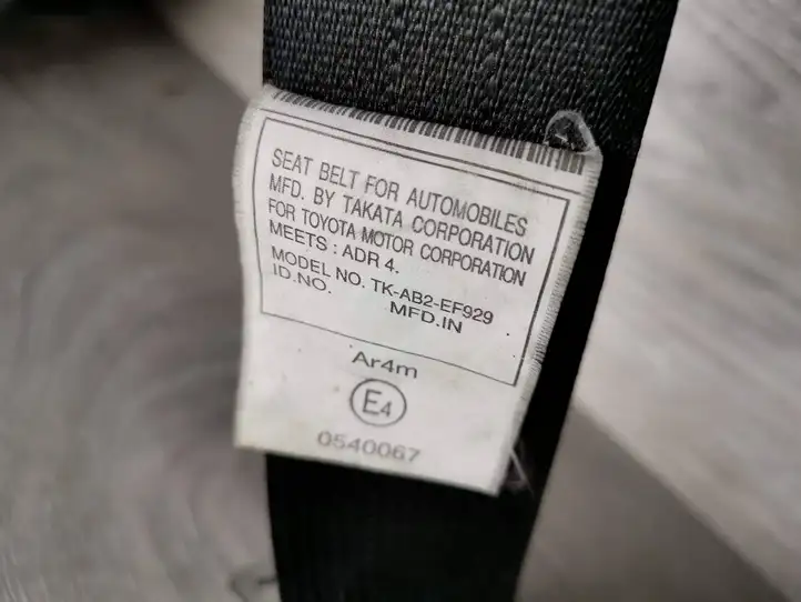 Toyota Prius+ (ZVW40) (2011 - 2018) C71532 Задний ремень безопасности — фото 3