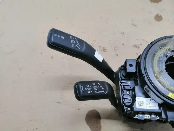 Audi A4 S4 B8 8K (2007 - 2011) 8K0953568F Контактное кольцо SRS — фото 3