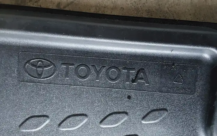 Toyota C-HR I (2016 - 2022) Резиновый коврик багажника — фото 3