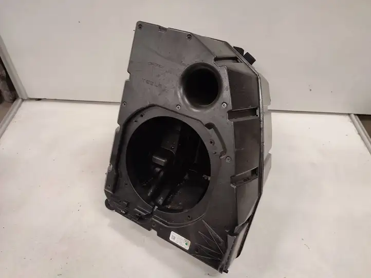 Tesla Model Y (2019 - 2024)  150715400D Громкоговоритель низкой частоты