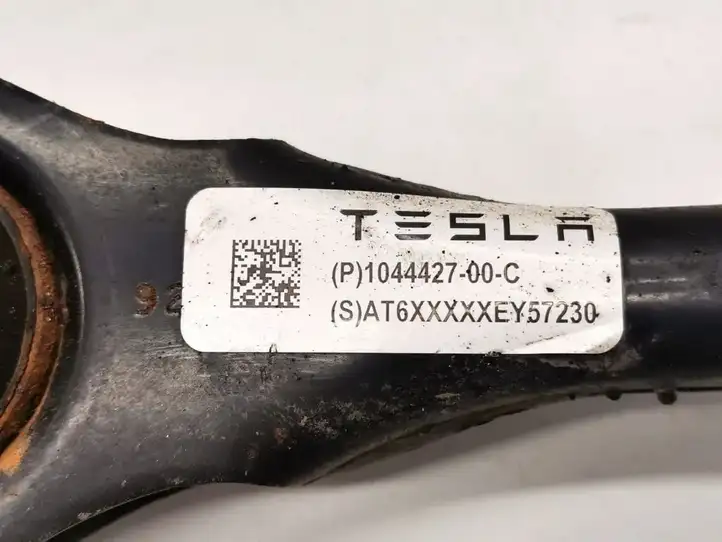 Tesla Model 3 (2017 - 2023) 1044427-00-C Вилка подвески — фото 2